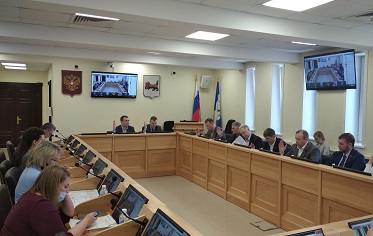 Комитет по госстроительству одобрил проект соглашения о взаимодействии Заксобрания с Ассоциацией МО